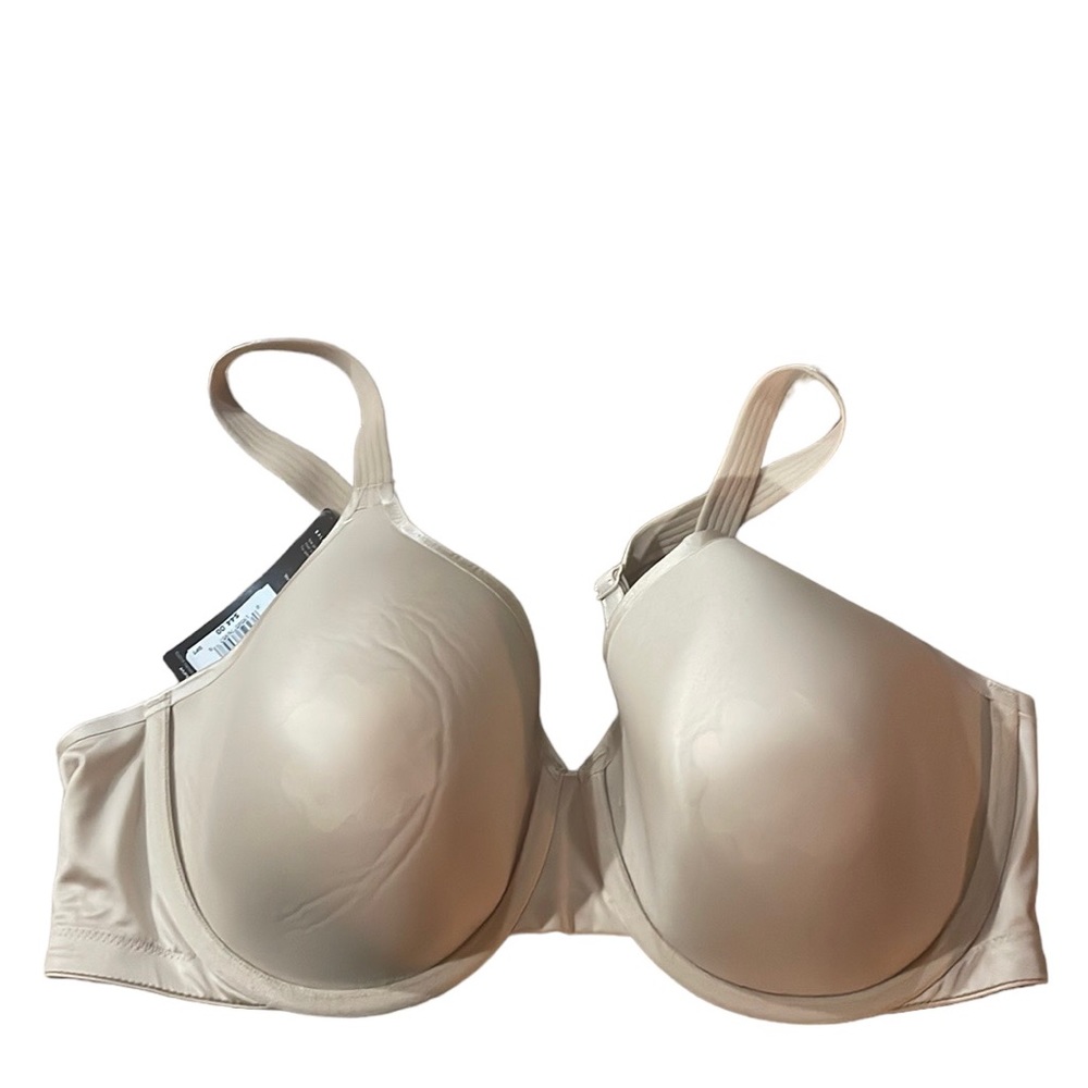 Bali underwire smoothing bra with concealing petals 40D